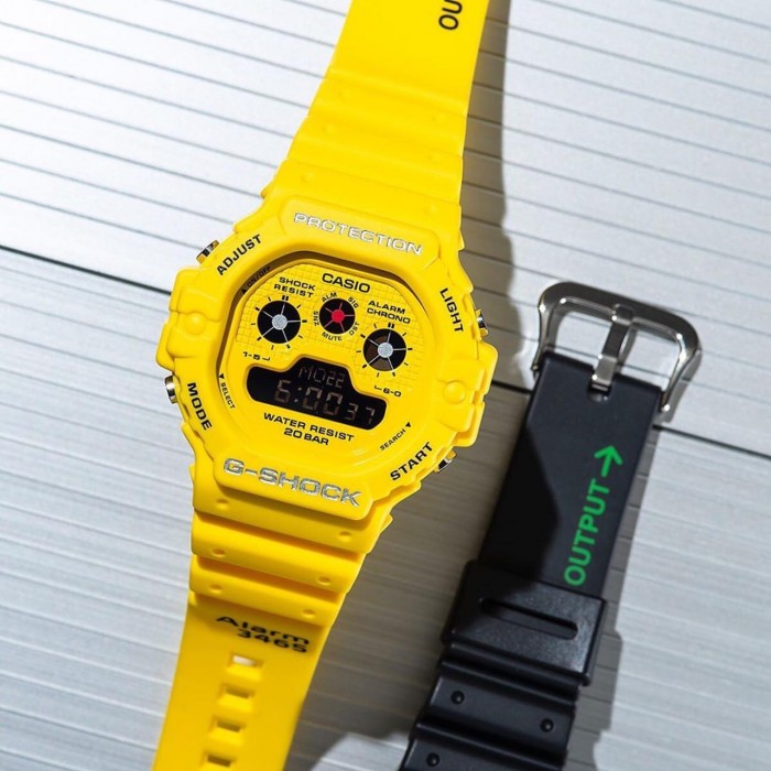 OFFICIAL CASIO WARRANTY] Casio G-Shock DW-5900RS-9D Men's Digital